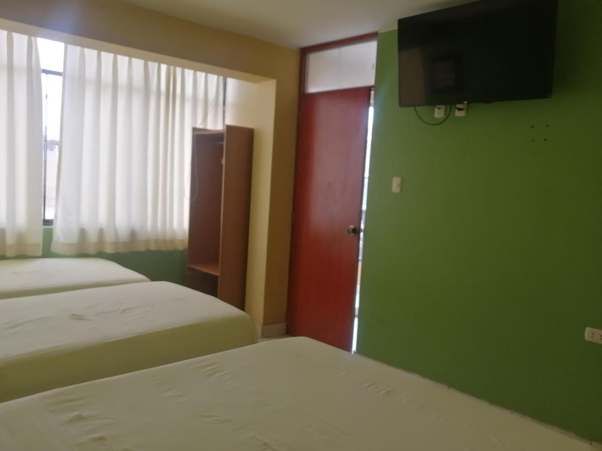 Boulevard Hotel
